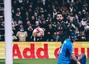 开云体育-DWG不断突破！，德布劳内连续七场比赛得分超过持续失利赢得满堂喝彩(德布劳内过人集锦足球)