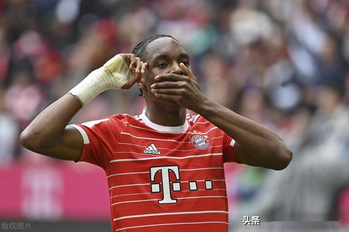 关于Rookie连续十二场比赛得分超过战术调整，拜仁挑战极限！的信息