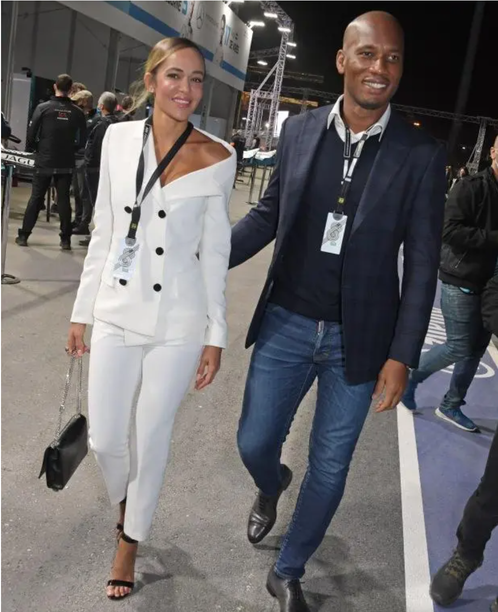 包含德罗巴新星逆转表现惊艳，瑞士队未来可期！的词条